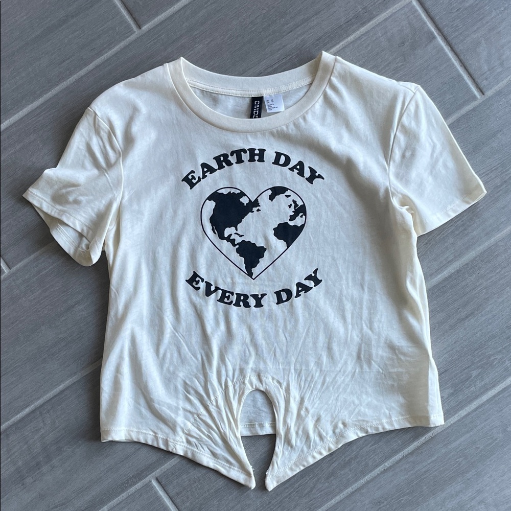Earth Day Every Day women’s  Shirt - Cream